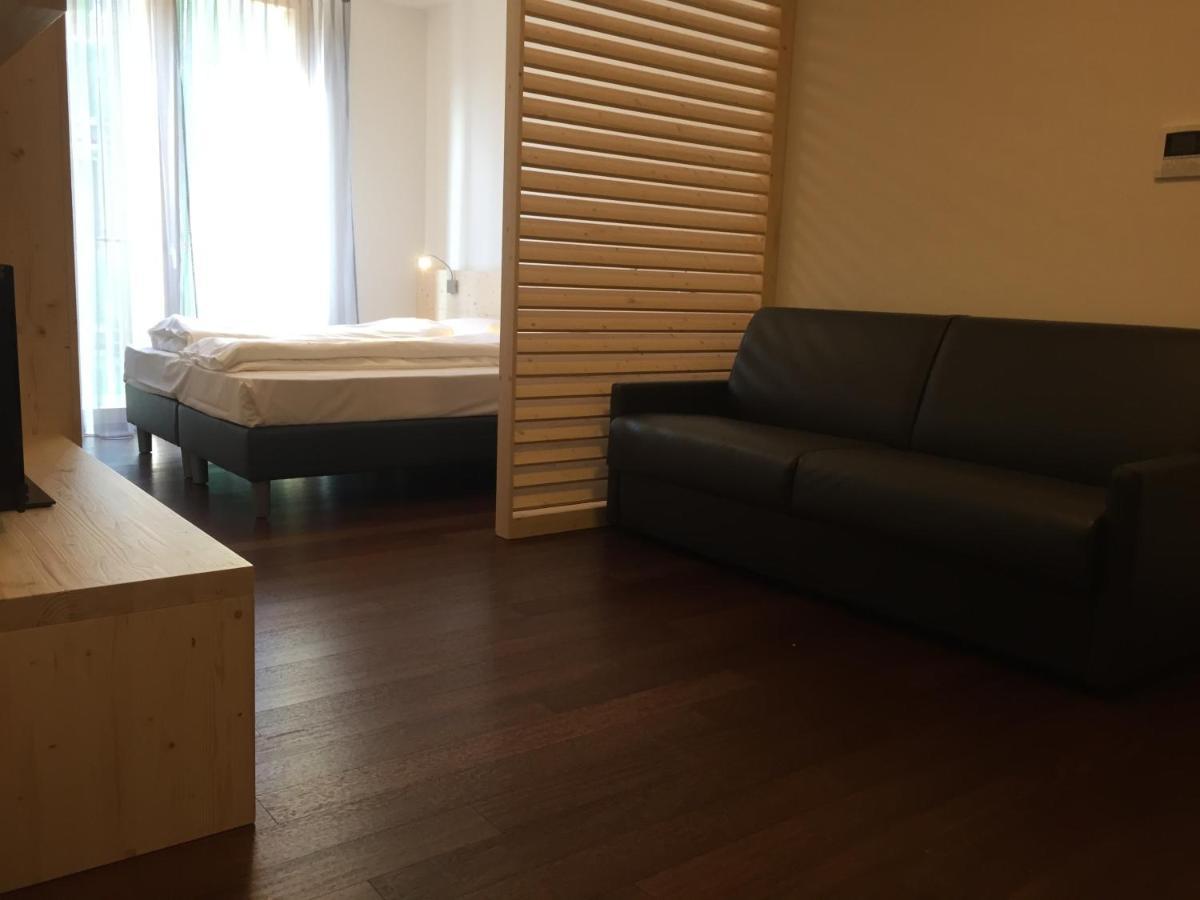 Komodo Short Stay Apartments Trento Kültér fotó