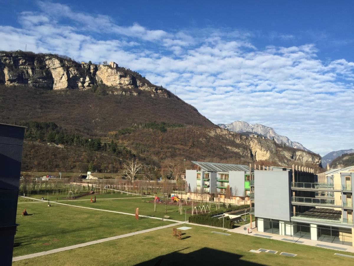 Komodo Short Stay Apartments Trento Kültér fotó