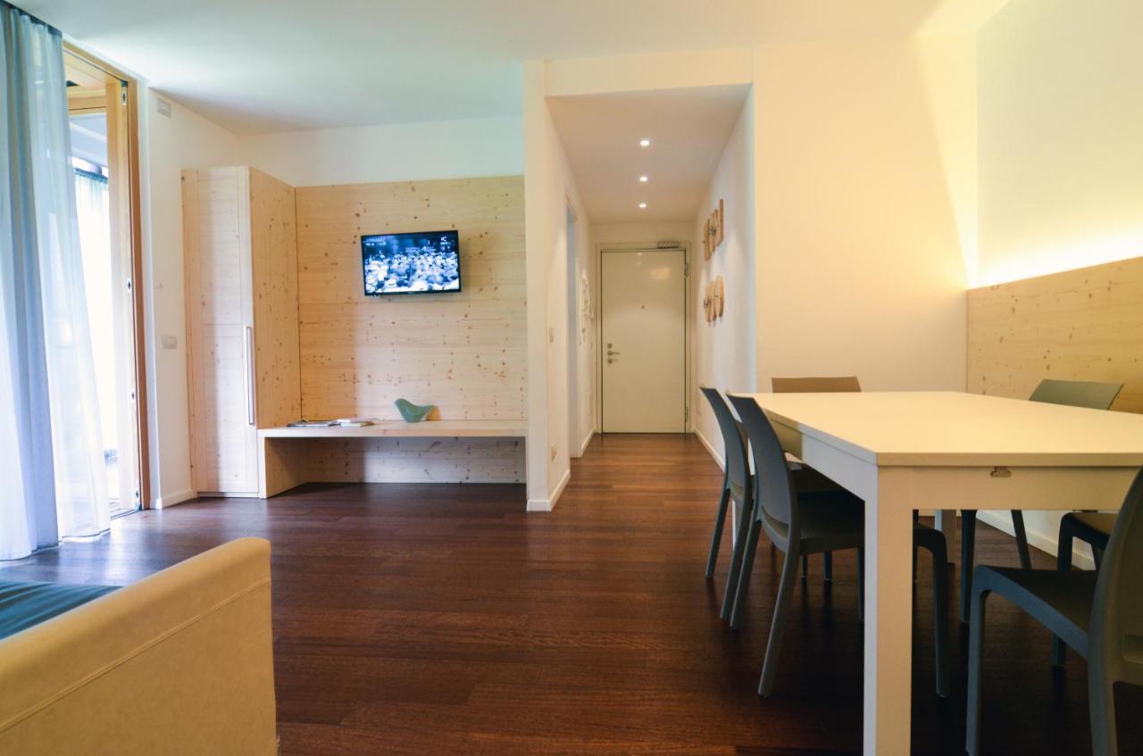 Komodo Short Stay Apartments Trento Kültér fotó