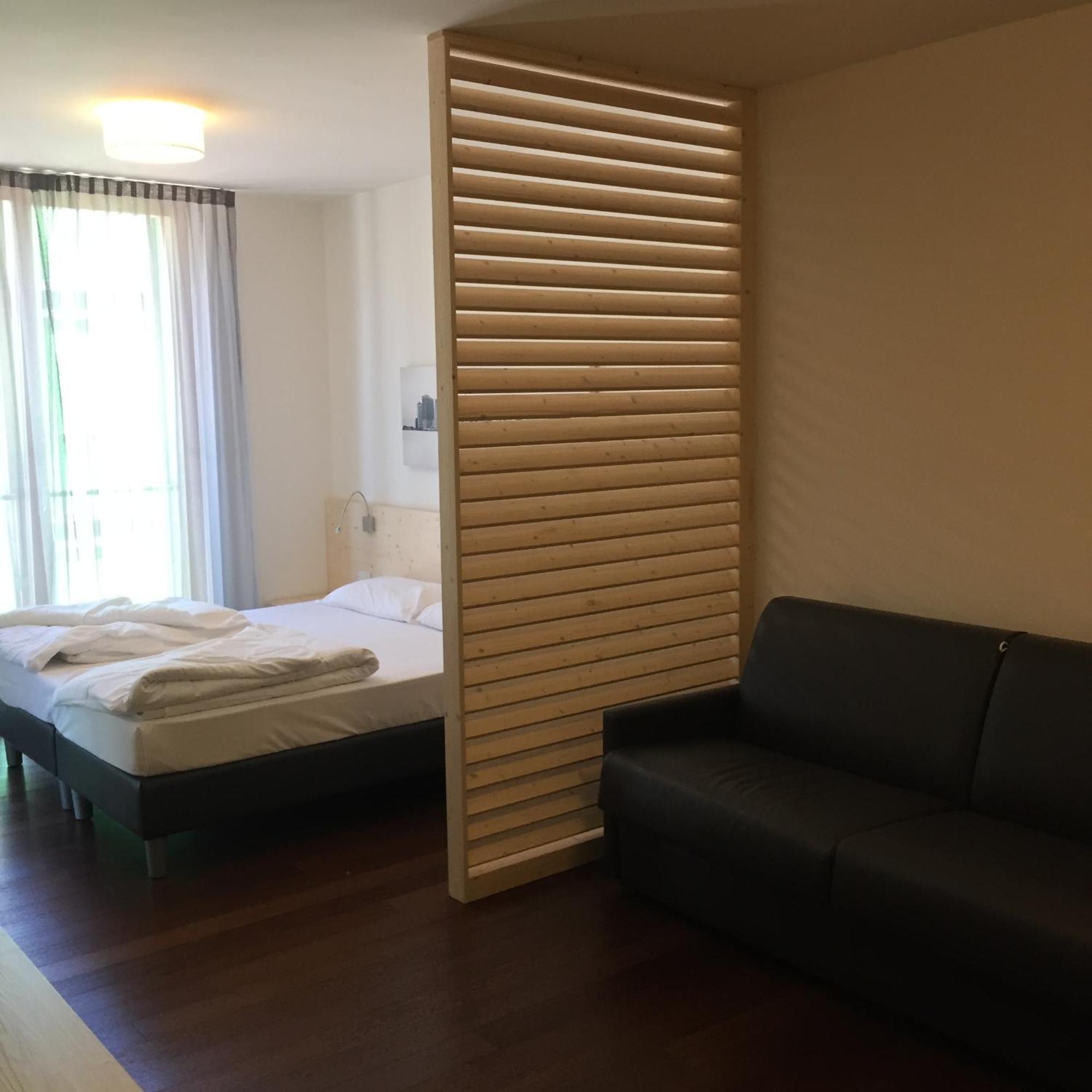 Komodo Short Stay Apartments Trento Kültér fotó